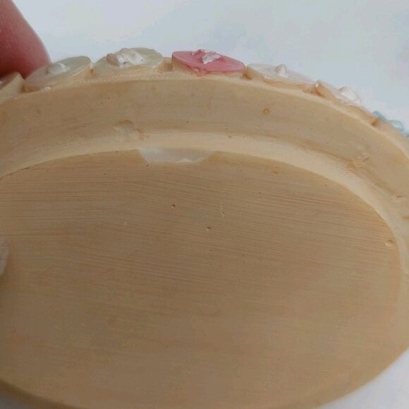 Dezine Trinket Box 3D Buttons Baubles Cherub Oval 1993 Hand Painted 3.5" READ - Picture 13 of 16